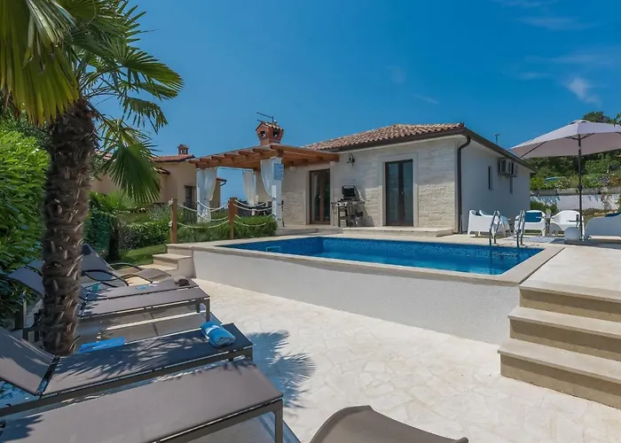 Holiday Home Villa Joy By Interhome